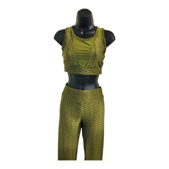 Green waffle texture sheer crop sports bra & booty contour leggings size small - Picture 1 of 16